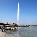 Vidéo Genève en Suisse : jet d’eau, horloge fleurie et lac Léman